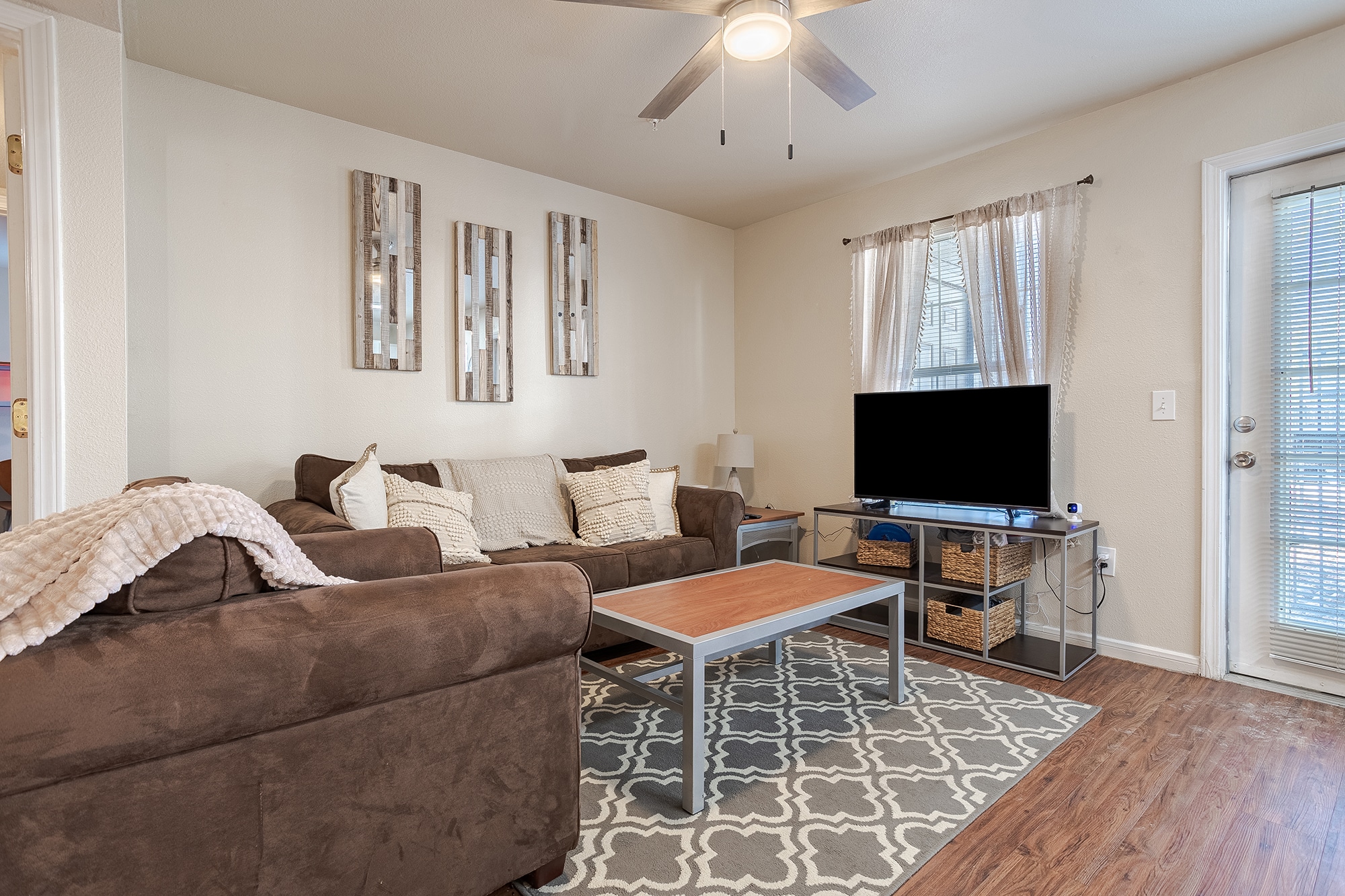 crossing place college station apartments near texas a m university living room